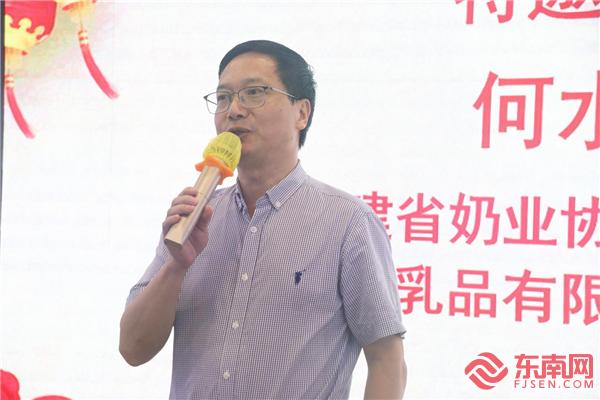 冰球突破官网总经理助理何水双致辞.jpg